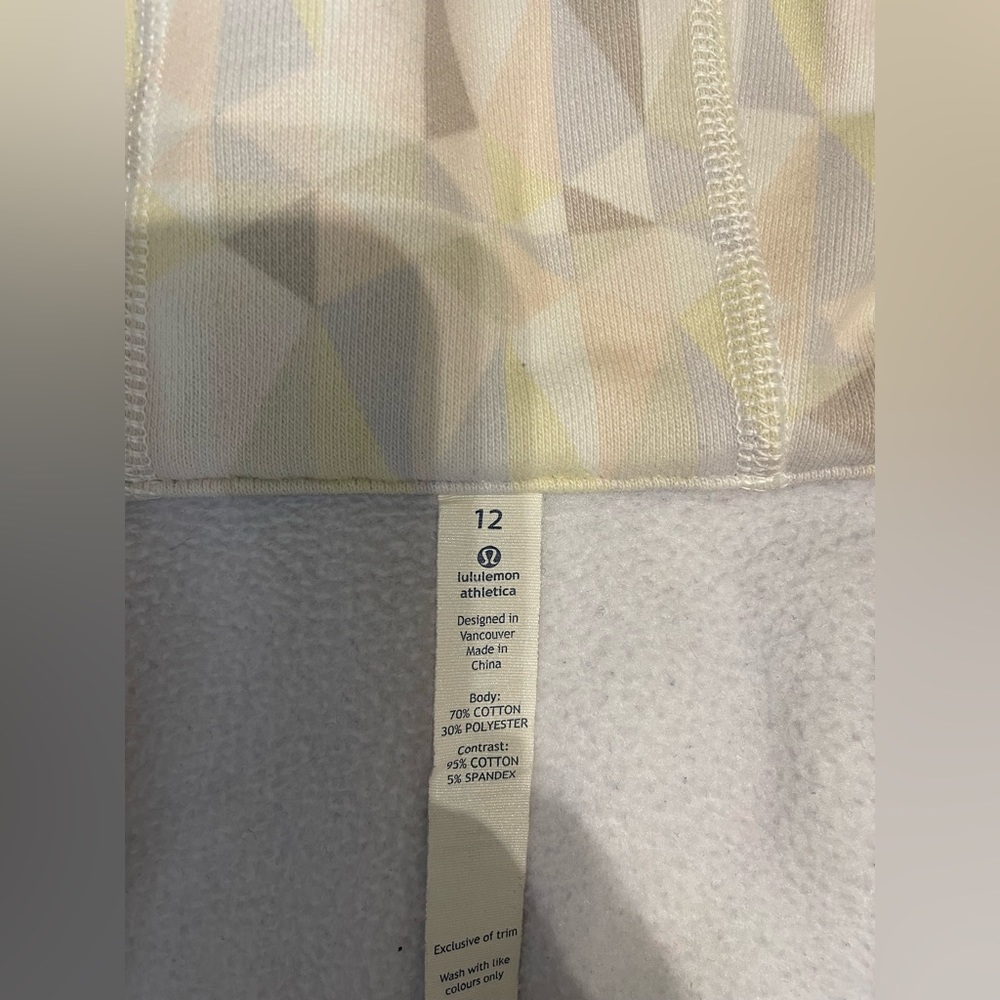 Lululemon jacket - Picture 3 of 3